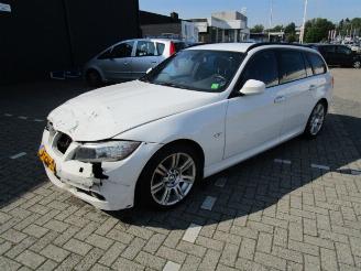Auto da rottamare BMW 3-serie 318 D  ( M LINE ) 2012/1