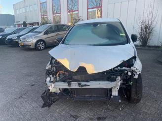 Schade bestelwagen Renault Zoé Zoe (AG), Hatchback 5-drs, 2012 43kW 2019/1