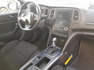 Renault Mégane 1.5 dCi Limited Automatic picture 15