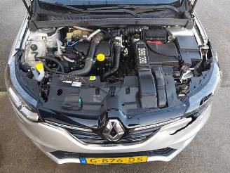 Renault Mégane 1.5 dCi Limited Automatic picture 9