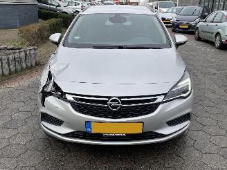 Opel Astra SPORTS TOURER 1.4 Business Executive picture 2