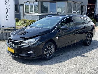 Voiture accidenté Opel Astra Sports Tourer 1.0 Turbo 120 Jaar Edition 2019/10