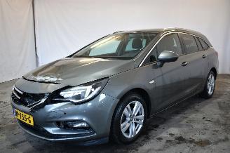 Coche accidentado Opel Astra SPORTS TOURER 1.6 CDTI 2018/1