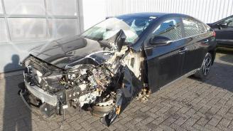 damaged passenger cars Hyundai Ioniq  2019