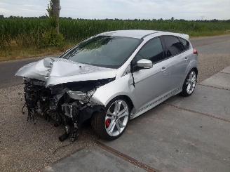 occasion scooters Ford Focus ST 2.0 16v Turbo 2018/4