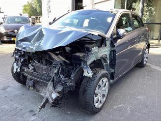 Coche accidentado Hyundai I-20 i20 (GBB), Hatchback, 2014 1.2i 16V 2016/8