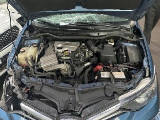 uszkodzony samochody osobowe Toyota Auris Touring Sports Auris Touring Sports (E18), Combi, 2013 / 2018 1.2 T 16V 2015/12