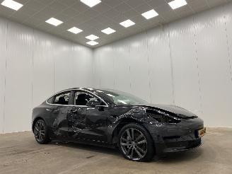 Démontage voiture Tesla Model 3 Standard Plus 60 kWh RWD 2019/12