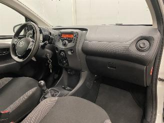 Toyota Aygo 1.0 VVT-I X-Play Airco picture 11