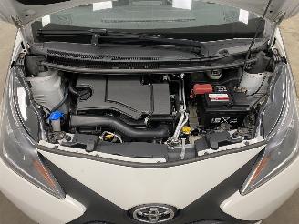 Toyota Aygo 1.0 VVT-I X-Play Airco picture 15