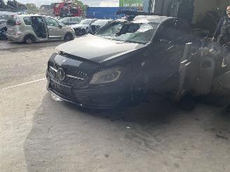 dañado vehículos comerciales Mercedes A-klasse 220 CDI 2013/1