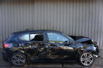 škoda osobní automobily BMW 1-serie 118i 1.5 100kW Automaat Business Edition Plus 2022/1