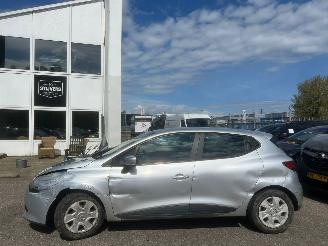 Renault Clio 1.5 dCi ECO Expression BJ 2013 305585 KM picture 1