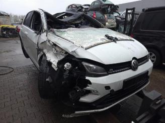uszkodzony samochody ciężarowe Volkswagen Golf Golf VII (AUA), Hatchback, 2012 / 2021 2.0 R 4Motion 16V 2018/4