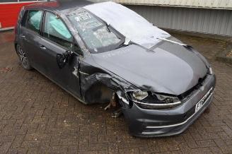 uszkodzony ciężarówki Volkswagen Golf Golf VII (AUA), Hatchback, 2012 / 2021 1.5 TSI Evo BlueMotion 16V 2019