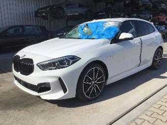 Damaged car BMW 1-serie 118i F40 2021/5