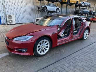 Voiture accidenté Tesla Model S  2017/7