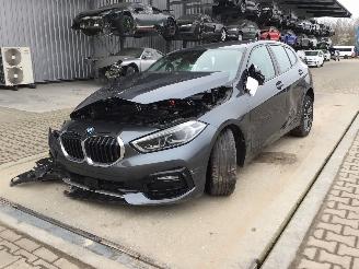 rozbiórka samochody osobowe BMW 1-serie 116d 2021/8