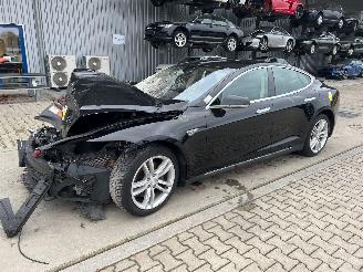 rozbiórka samochody osobowe Tesla Model S 85 D AWD 2015/6