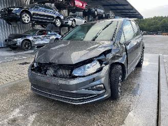 Coche accidentado Volkswagen Golf Sportsvan 1.0 TSI 2019/2