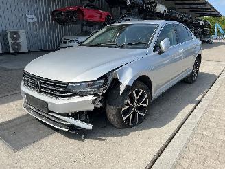 Coche accidentado Volkswagen Passat B8 2.0 TDI 2021/1