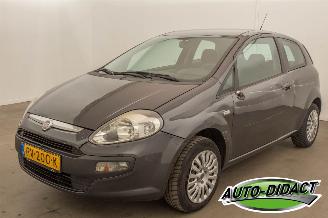 damaged commercial vehicles Fiat Punto 1.4 Airco Dynamic 2009/11