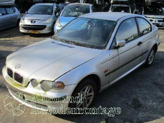 Voiture accidenté BMW 3-serie 3 serie Compact (E46/5) Hatchback 316ti 16V (N42-B18A) [85kW]  (06-200=
1/02-2005) 2002/6