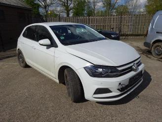 Salvage car Volkswagen Polo Polo VI (AW1), Hatchback 5-drs, 2017 1.6 TDI 16V 95 2019/1