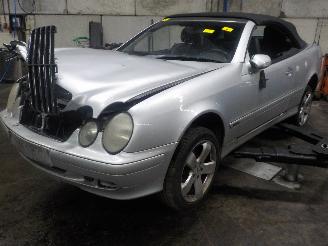 Auto da rottamare Mercedes CLK CLK (R208) Cabrio 2.0 200K Evo 16V (M111.956) [120kW]  (06-2000/03-200=
2) 2001/5