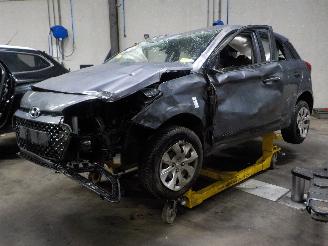 Salvage car Hyundai I-20 i20 (GBB) Hatchback 1.2i 16V (G4LA) [62kW]  (11-2014/08-2020) 2016/9