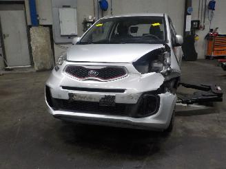 uszkodzony samochody osobowe Kia Picanto Picanto (TA) Hatchback 1.0 12V (G3LA) [51kW]  (05-2011/06-2017) 2011
