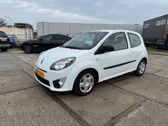 Renault Twingo 1.2 16v picture 1