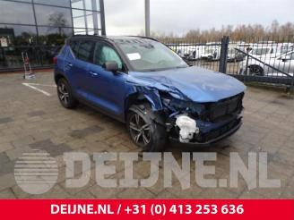 damaged passenger cars Volvo XC40 XC40 (XZ), SUV, 2017 1.5 T2 12V 2021/5