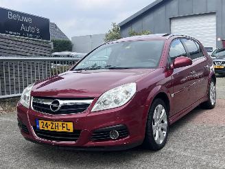Coche accidentado Opel Signum 1.9 CDTI Executive 2008/2