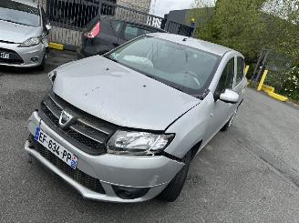 rozbiórka samochody osobowe Dacia Sandero  2016/9