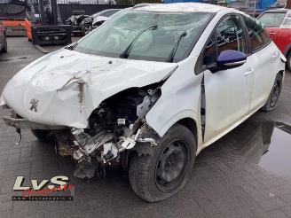 uszkodzony samochody osobowe Peugeot 208 208 I (CA/CC/CK/CL), Hatchback, 2012 / 2019 1.2 Vti 12V PureTech 2017/10